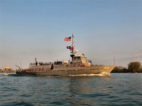 US Navy Sea Cadet Ship Grayfox - Detroit River | US Navy Sea… | Flickr ...