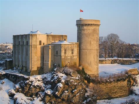 Chateau de Falaise, France | Château, Isigny sur mer, Beaumont en auge