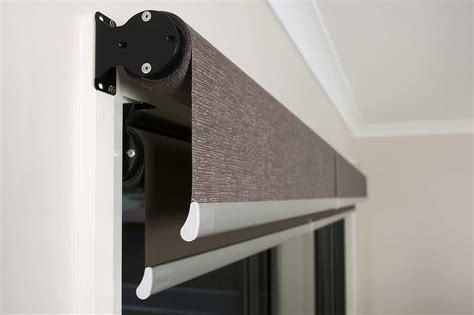 Dual Roller Blind System: Combining Sleek Style with Privacy