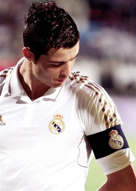 Real Madrid's Captains armband looks good on CR7. | Ronaldo, Cristiano ...