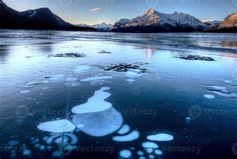 Abraham Lake Winter 5436149 Stock Photo at Vecteezy