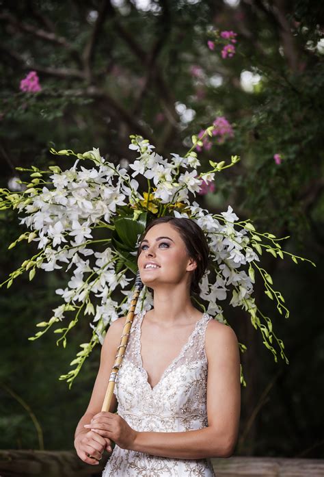 We loved creating this stunning fresh flower parasol. A striking Bridal ...