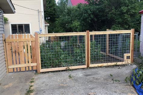 Hog Wire Fences Minneapolis - Hog Wire Fence Installation | KNO Woodworks