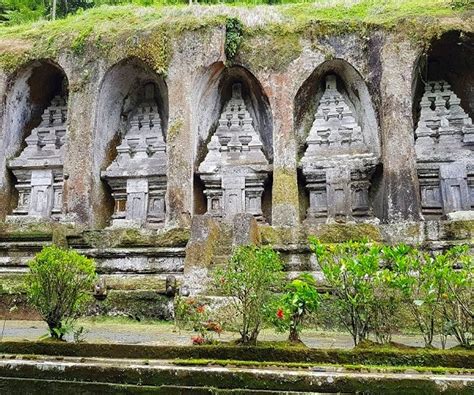 Gunung Kawi Temple | Ancient Royal Tombs with Beautiful Candi