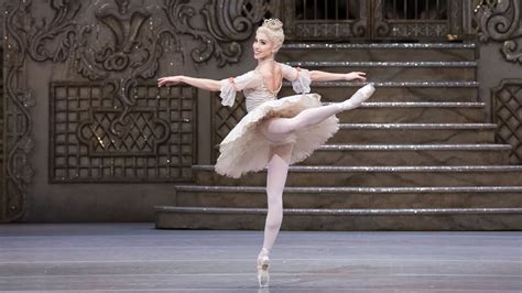 Watch The Royal Ballet's The Nutcracker in cinemas from 9 December 2021 (Trailer) - YouTube
