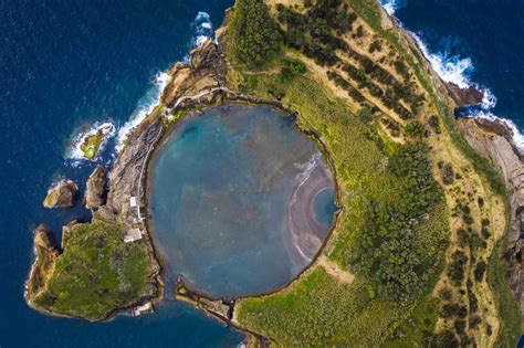 Islet of Vila Franca do Campo in Azores [5464x3640][OC] : portugal