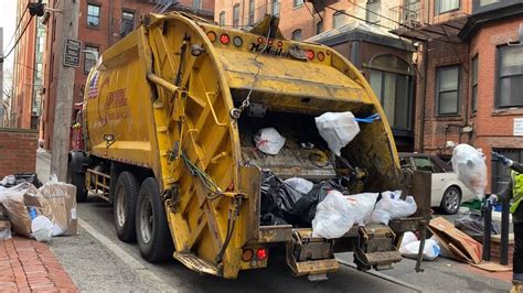 Garbage Truck Crushing Trash in Tight Boston Alleyways - YouTube