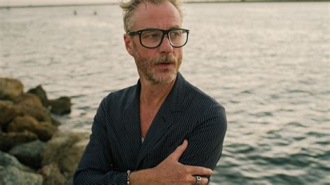 Matt Berninger's 'Serpentine Prison': Album Review