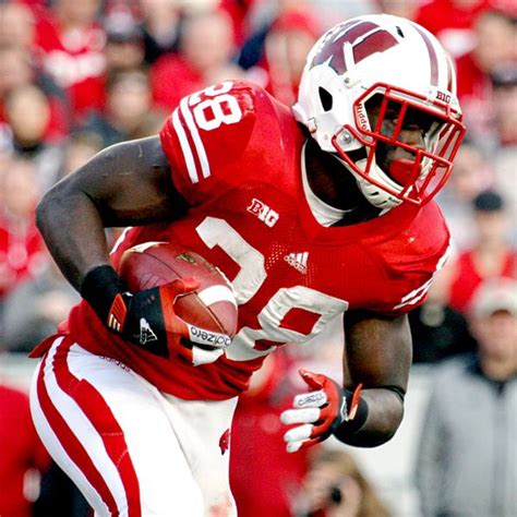 Montee Ball- UDub. | Football, Football helmets, Fantasy football