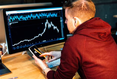 Swing Trading Options Strategies: How To Get Started - VectorVest