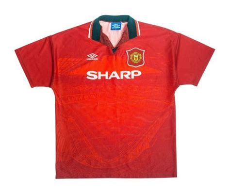 Manchester United Kit History - Football Kit Archive