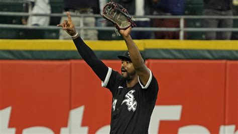 White Sox’ Eloy Jiménez relieved ankle injury isn’t serious – NBC ...