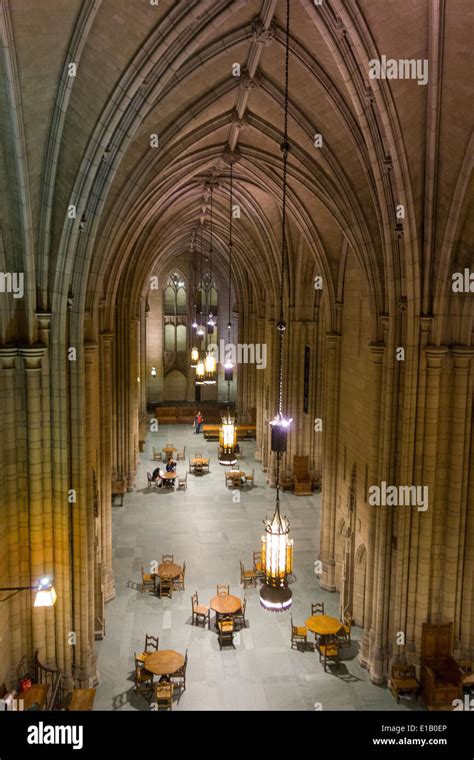 Cathedral of learning at the university of Pittsburgh Stock Photo - Alamy