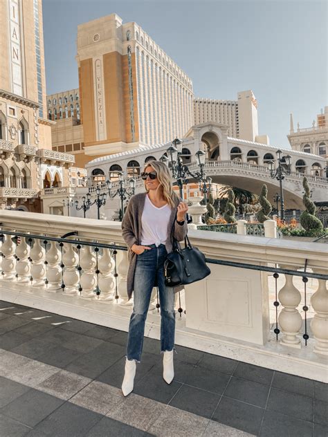 WHAT TO WEAR IN LAS VEGAS – One Small Blonde | Dallas Fashion Blogger