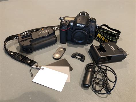 FS: Nikon D7000 w/ MB-D11 Grip and accessories - FM Forums