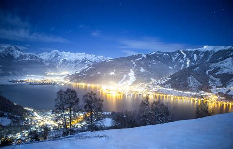 A night time view of the lake with Zell Am See resort