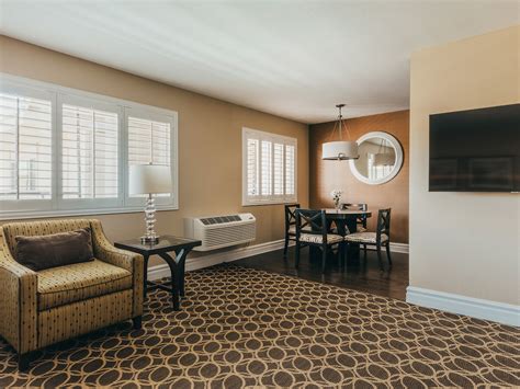 Marin Suites Hotel | Upscale All-Suite Hotel in Corte Madera, CA