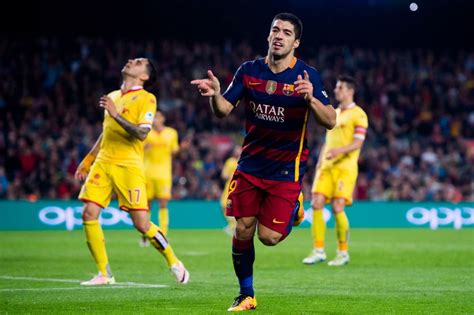 La Liga: Goal-machine Luis Suarez keeps Barcelona top | CNN