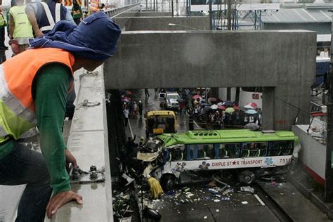 Bus falls off from the Skyway ~ Pinoy99 News Daily Updates | Philippines News,Overseas Filipino ...