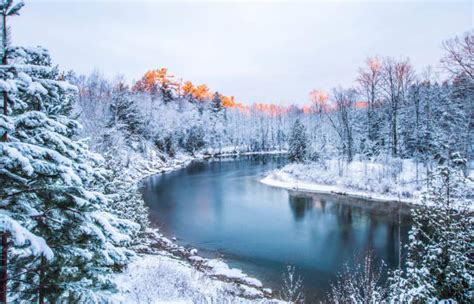 7,200+ Michigan Winter Stock Photos, Pictures & Royalty-Free Images - iStock