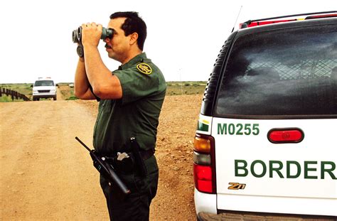 Border: Andrew Holbrooke Photography