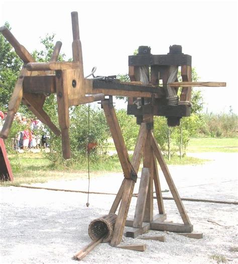 Modern reconstruction of a catapult - Livius