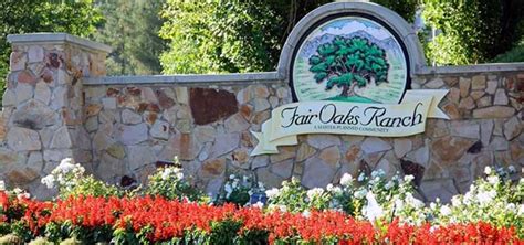 Fair Oaks Ranch Neighborhood in Canyon Country - Matt & Meray