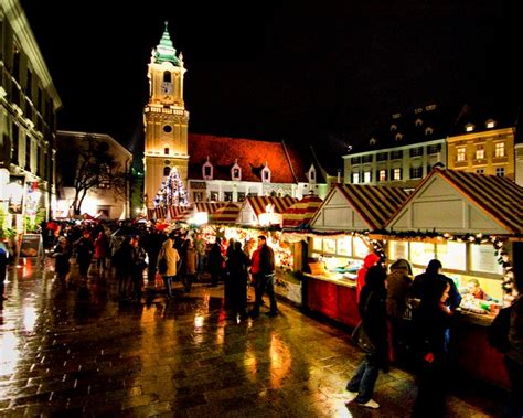 bratislava christmas market | rainy evening in bratislava, s… | Flickr