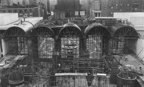 A Starburst Is Born: Watch the Building of the Metropolitan Opera - The New York Times