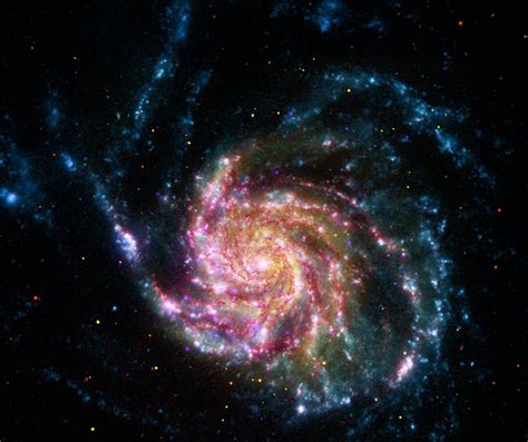 Gas, estrellas y polvo en la galaxia espiral M 101 - Naukas