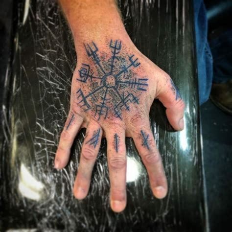 80 Viking Compass Tattoo Designs You Need To See! | Outsons