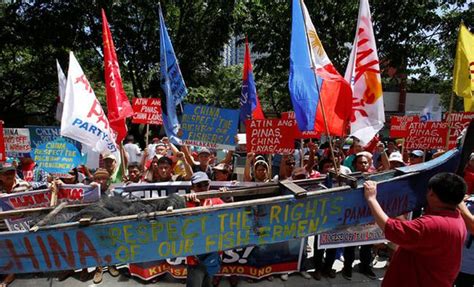 South China Sea arbitration: Philippine activists protest outside ...