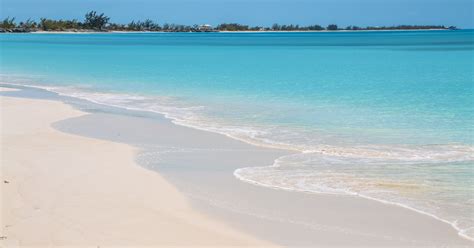 Long Island Bahamas Guide - Discover Long Island on a Bahamas Tour