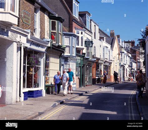 GB KENT WHITSTABLE HARBOUR STREET Stock Photo - Alamy