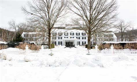 Travel // Where to Stay in Vermont : The Woodstock Inn & Resort