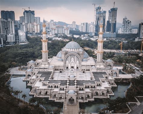 10 Unique Mosques In Malaysia That Are Architectural Marvels