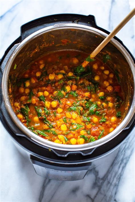 Instant Pot Chana Masala {Canned Chickpeas} - The Girl on Bloor