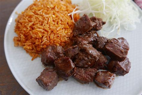 Lok Lak Beef with Red Rice | Dans la lune