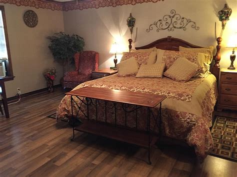 DIAMOND OAKS INN BED AND BREAKFAST - Prices & B&B Reviews (Murfreesboro ...