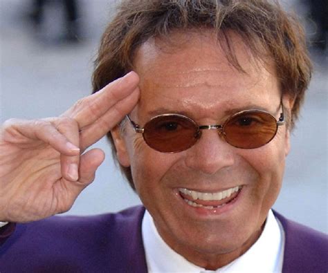 Cliff Richard Biography - Childhood, Life Achievements & Timeline