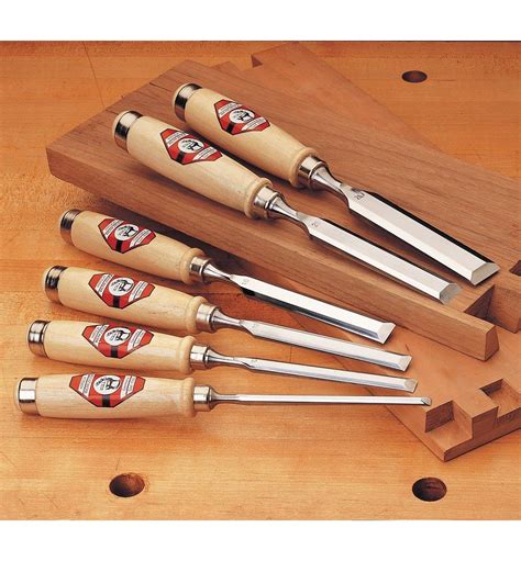 Hirsch Firmer Chisels - Lee Valley Tools