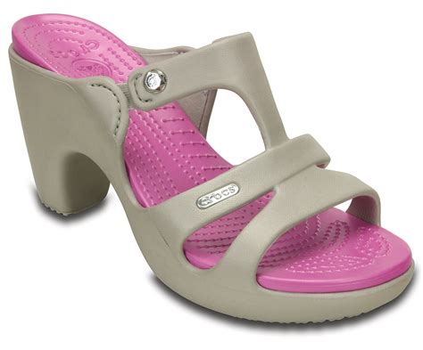 Crocs - Women's Cyprus V Heel W Dress Sandal