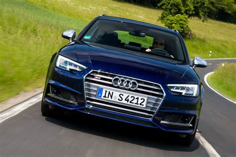 Audi S4 Avant 2016 pictures (32 of 34) | cars-data.com