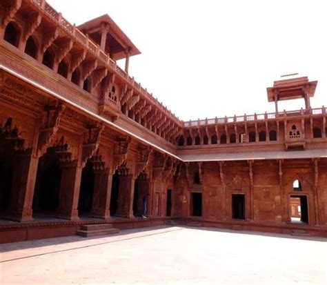 The Interior Of Agra Fort (Photo) | Agra India