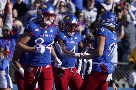 A look at Kansas football’s 2023 recruiting class ahead of signing day