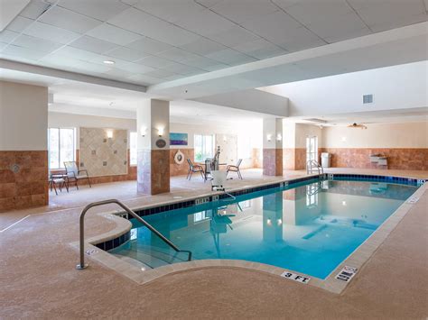 Holiday Inn Hotel & Suites Lake City - Free Internet & More