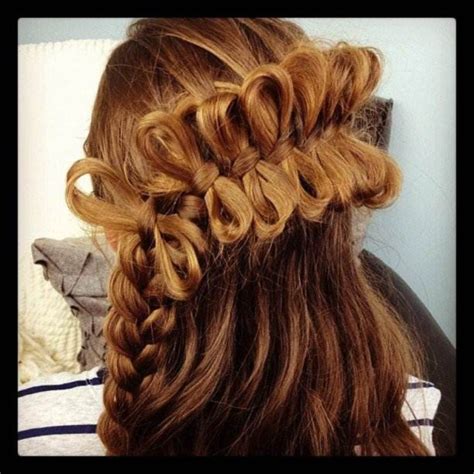 13 Hair Tutorials for Bow Hairstyles - Pretty Designs