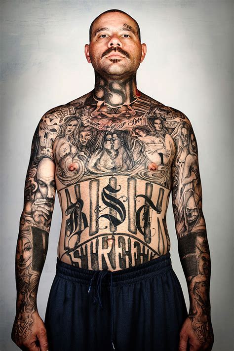 9 Ex-Gang Members With Their Tattoos Removed | Bored Panda