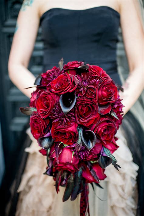 Dramatic Red Bouquet