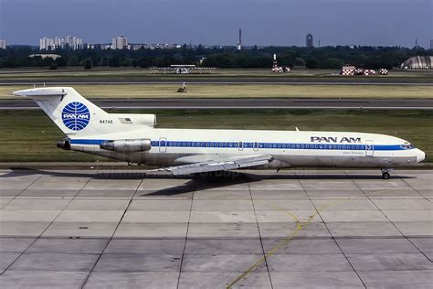 Pan American World Airways (Pan Am) Boeing 727-235 N4748 – v1images Aviation Media